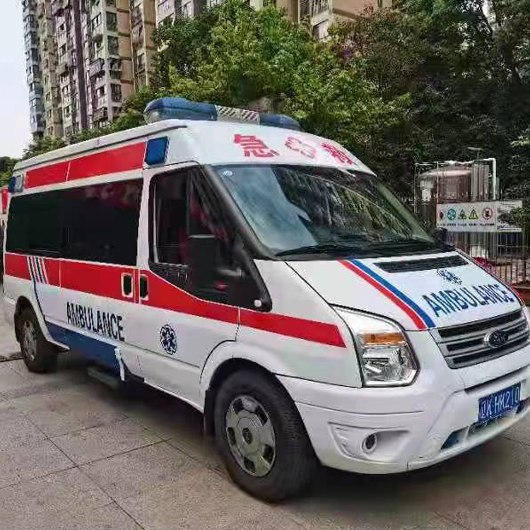 监利长途救护车护送病人返乡
